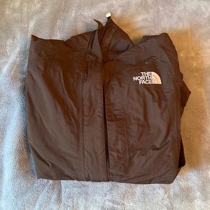 The North Face Rain Jacket Size Womens Large